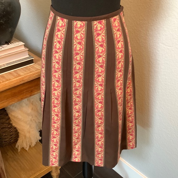 Ann Taylor Dresses & Skirts - Ann Taylor Loft Pleated Floral Skirt